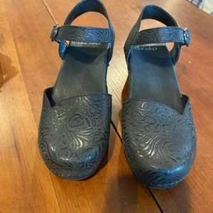 Dansko Mary Jane’s with tooled leather size 38